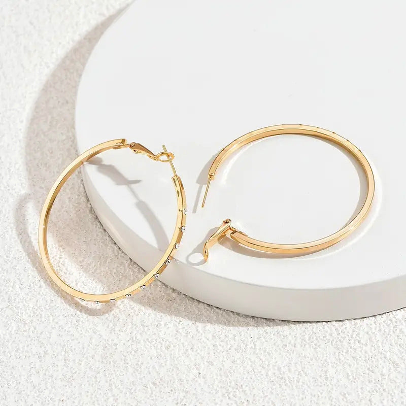 Classic Earring with Timeless Appeal
