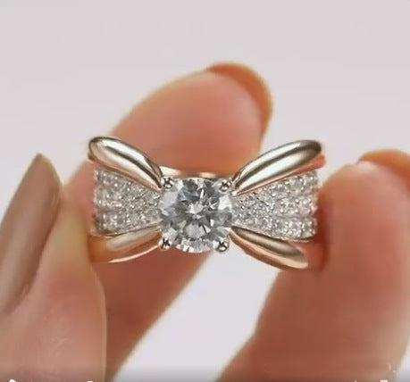 Charming Gold Ring for Any Occasion