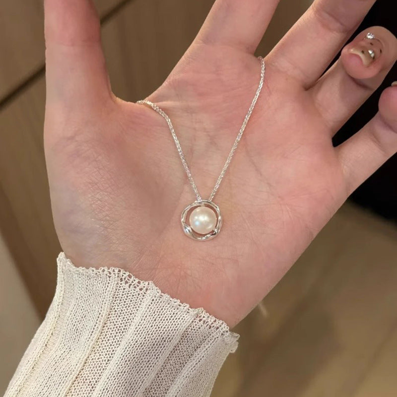 Charming Pearl Necklace for Any Occasion