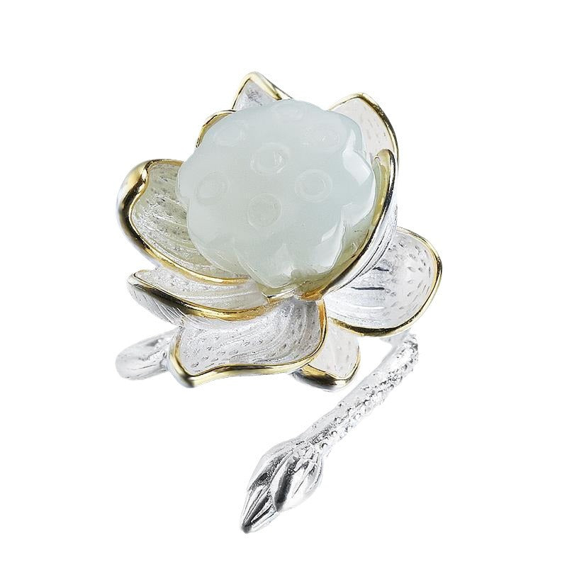 Romantic Gold Ring for Special Moments