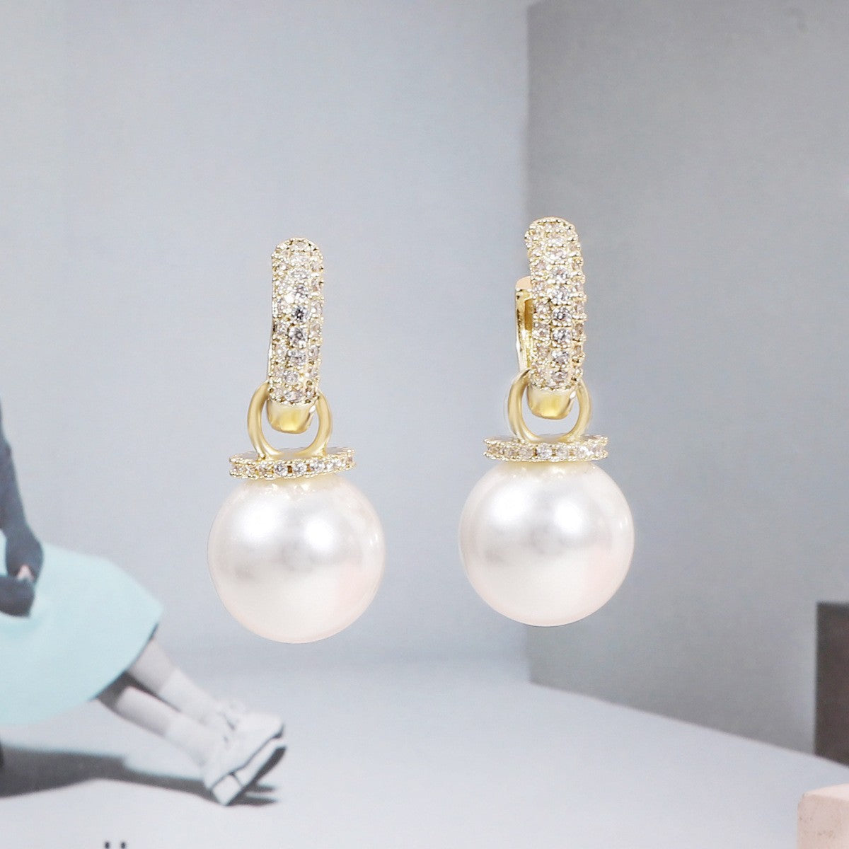 Romantic Pearl Earring for Special Moments