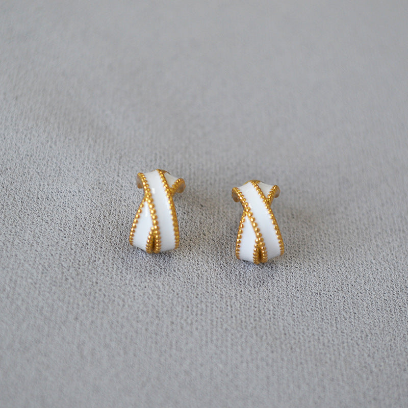 Delicate Artisan Gold Earring