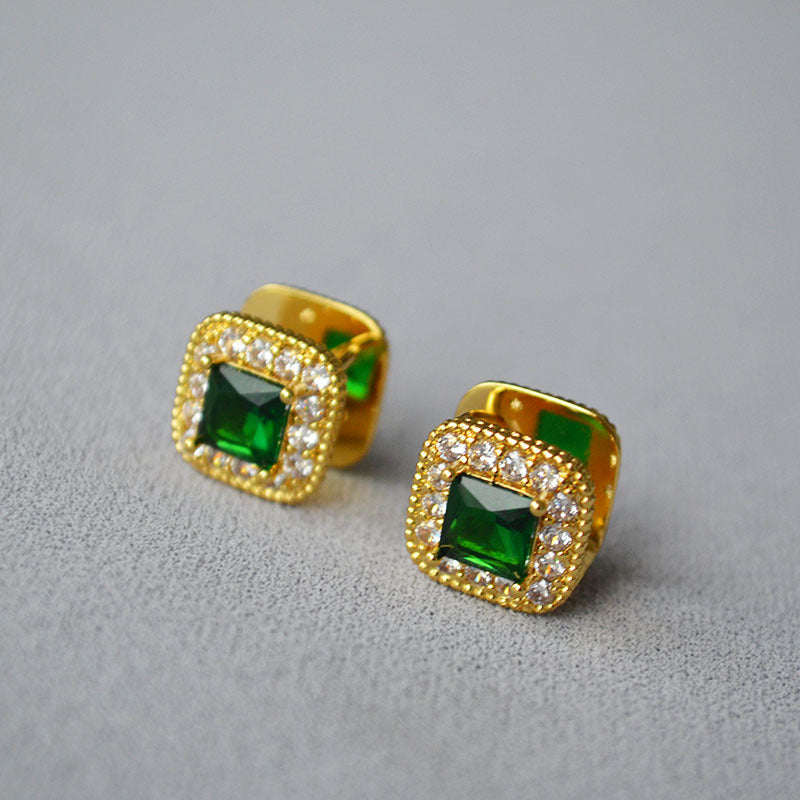 Romantic Gold Earring for Special Moments