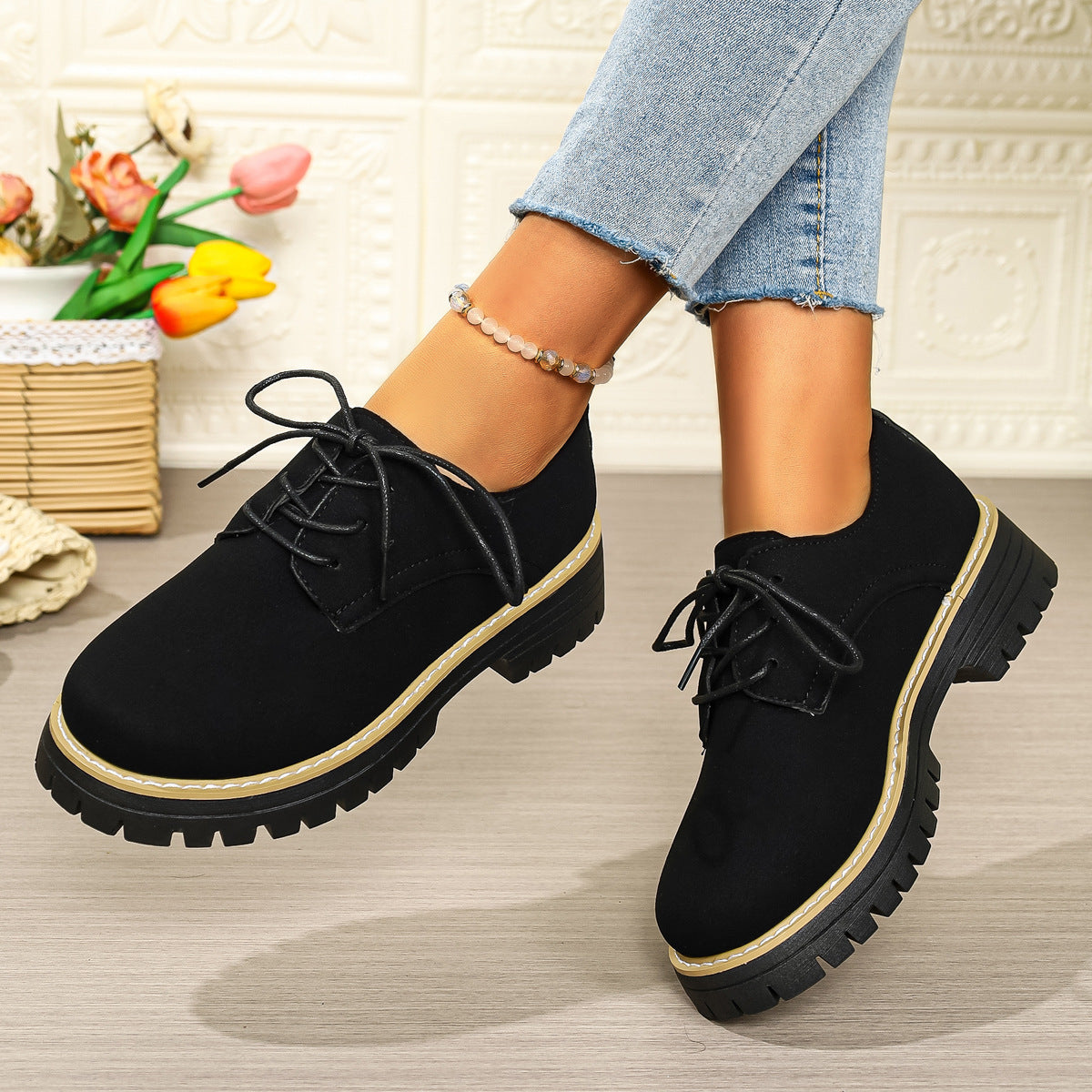 Graceful Orthopedic Shoes for Modern Look