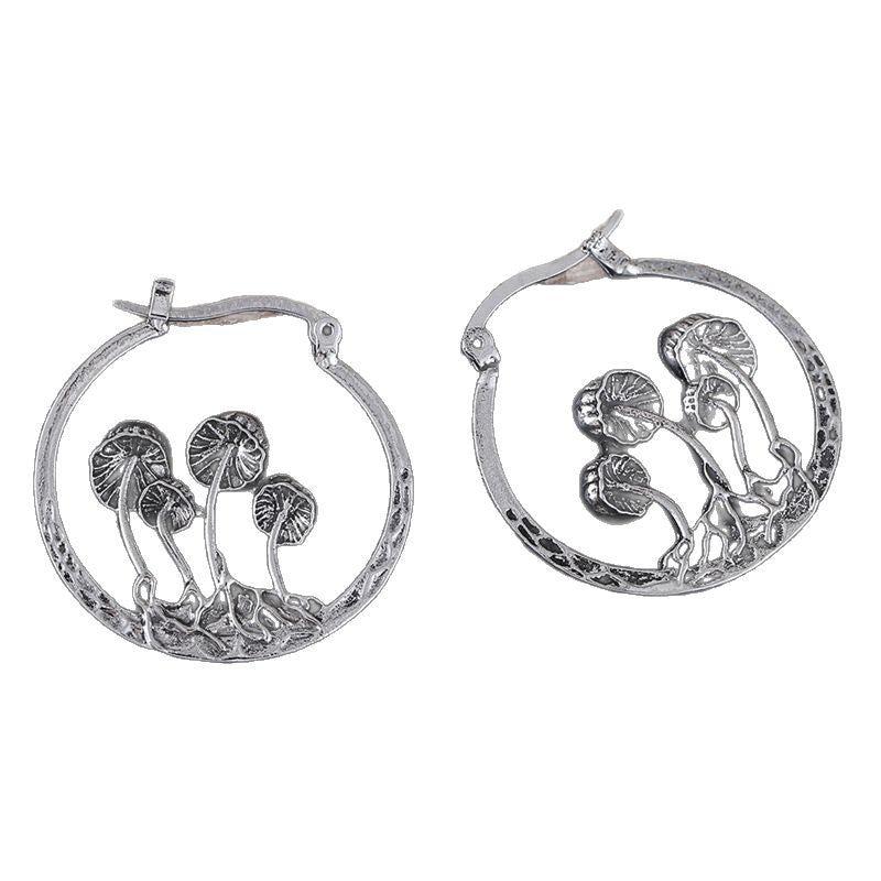 Charming Silver Earring for Any Occasion