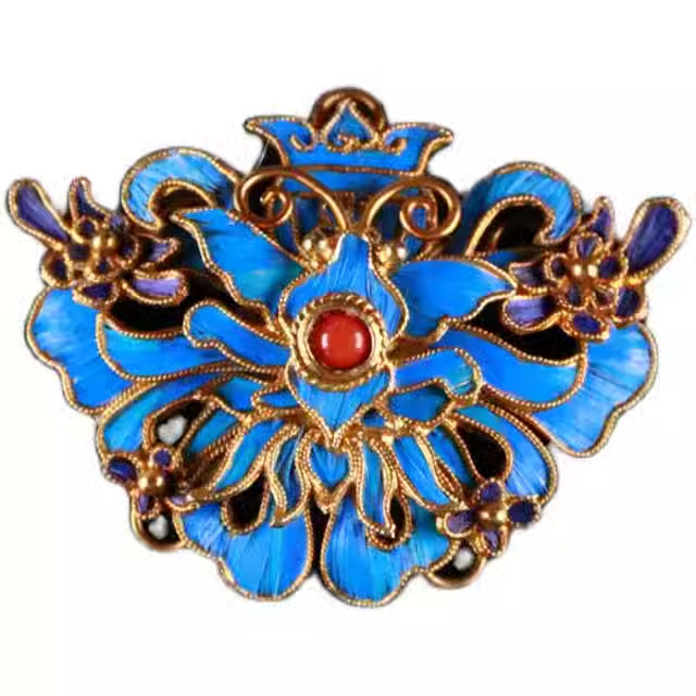 Delicate Artisan Gold Piece
