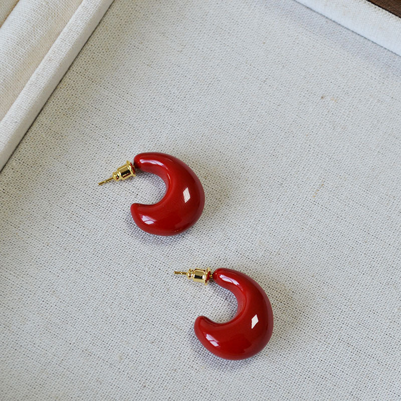 Romantic Silver Earring for Special Moments