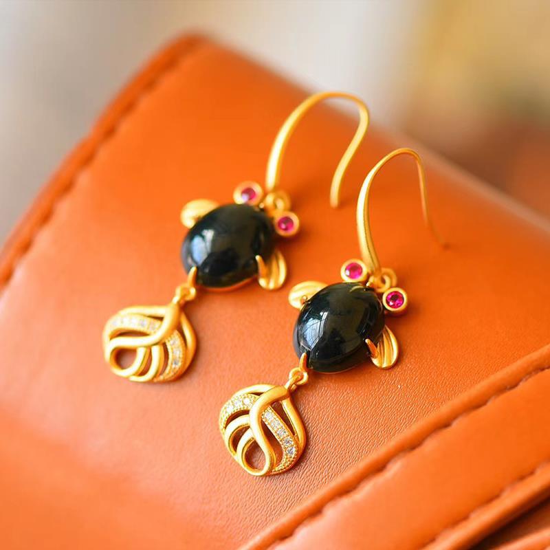 Romantic Gold Earring for Special Moments