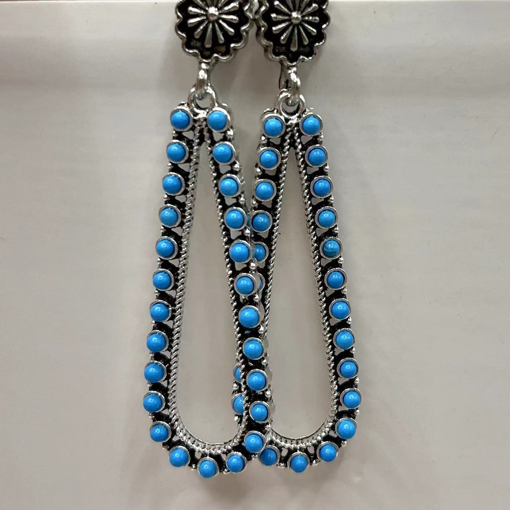 Classic Earring with Timeless Appeal