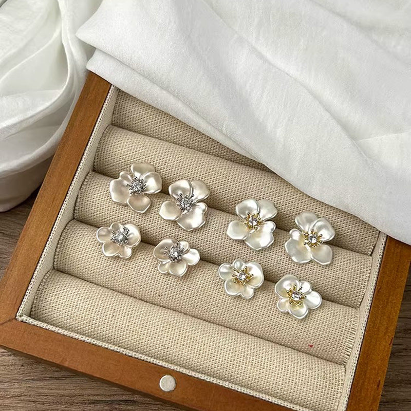 Elegant Earring for Every Occasion