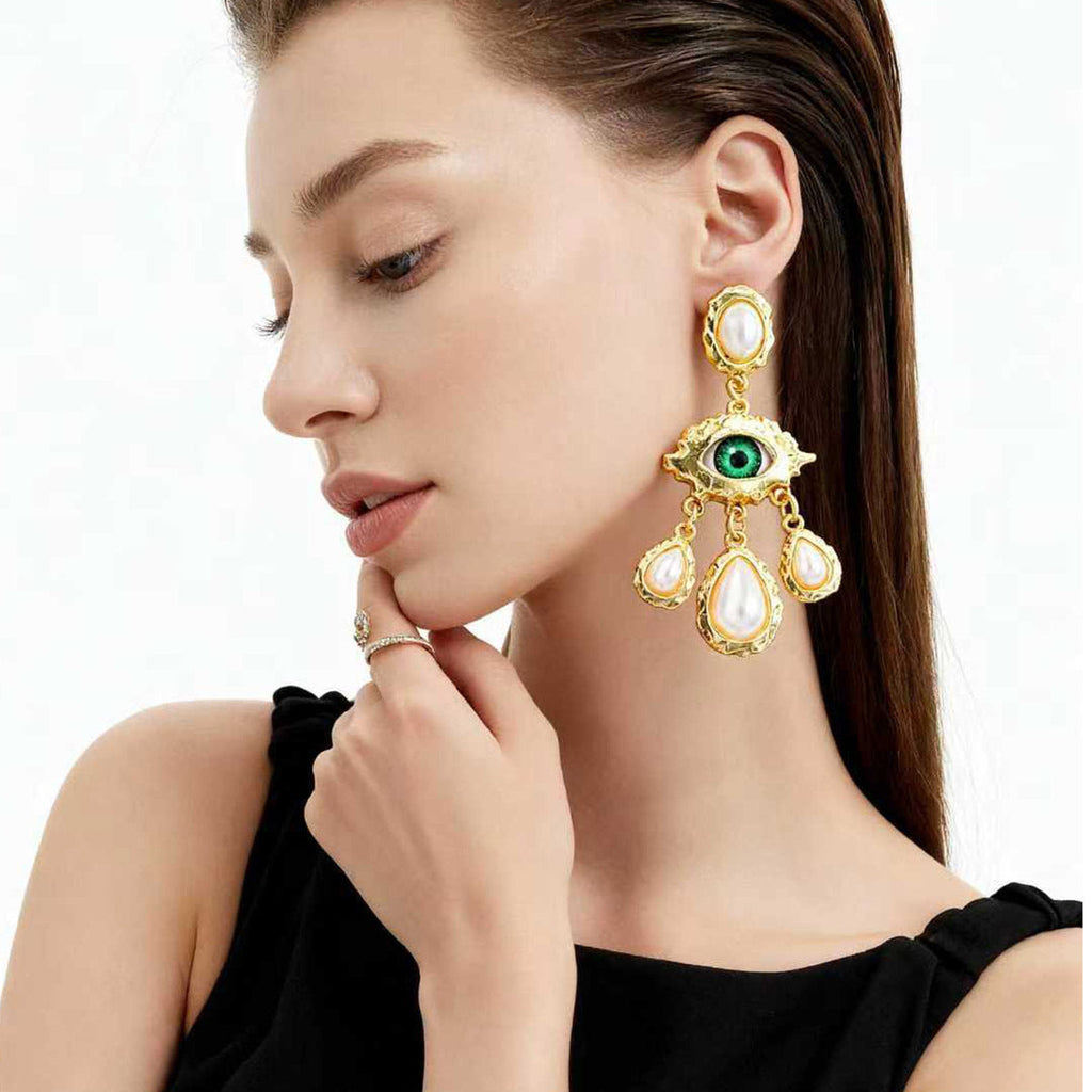 Beautiful Piece with Unique Style