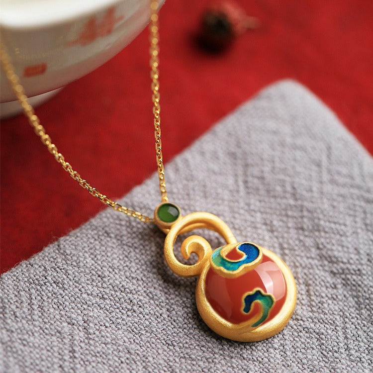 Beautiful Silver Necklace with Unique Style