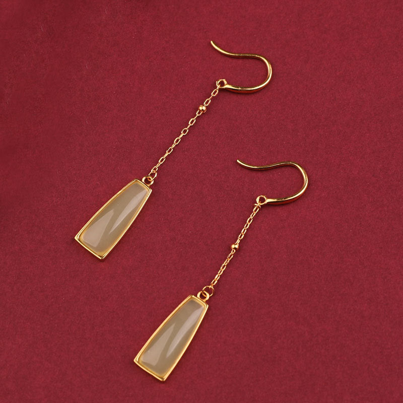 Elegant Gold Earring for Every Occasion