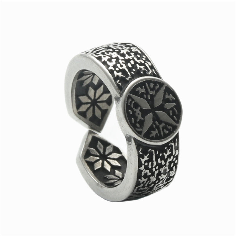 Classic Ring with Timeless Appeal