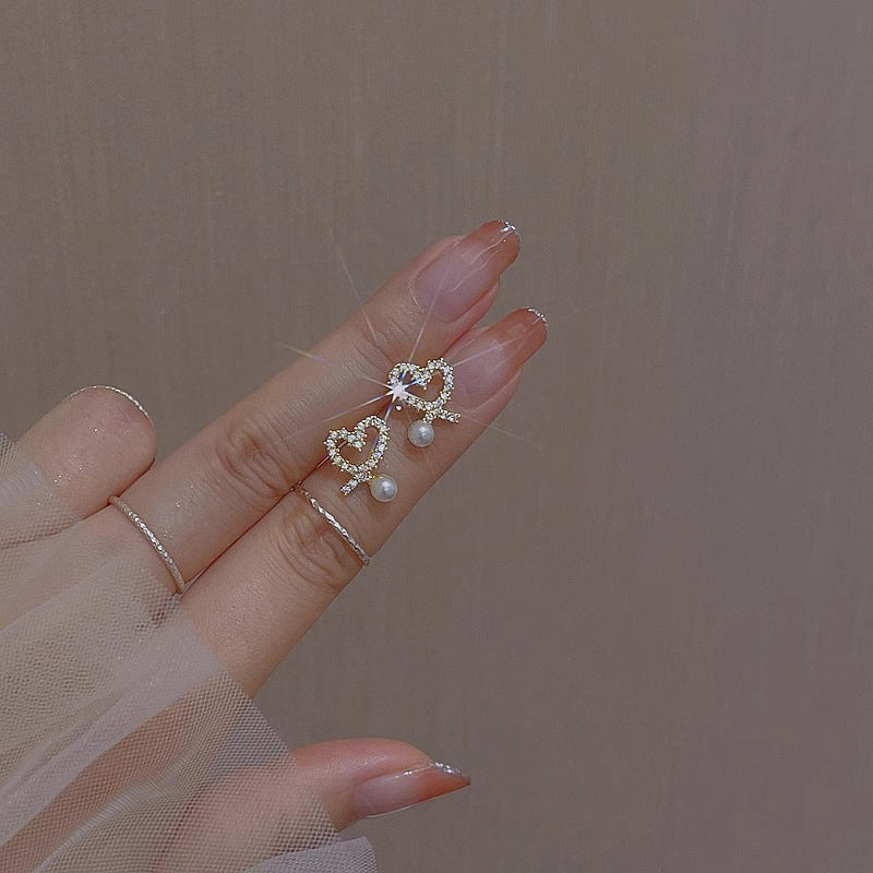 Romantic Pearl Earring for Special Moments