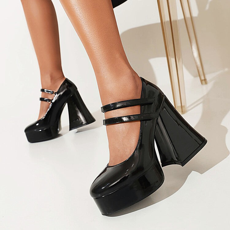 Graceful Orthopedic Sandals for Modern Look