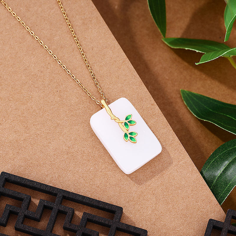 Classic Gold Necklace with Timeless Appeal