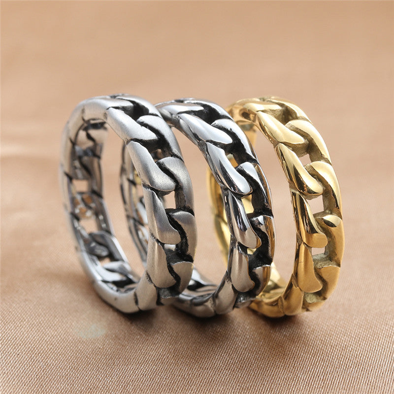Classic Chain with Timeless Appeal