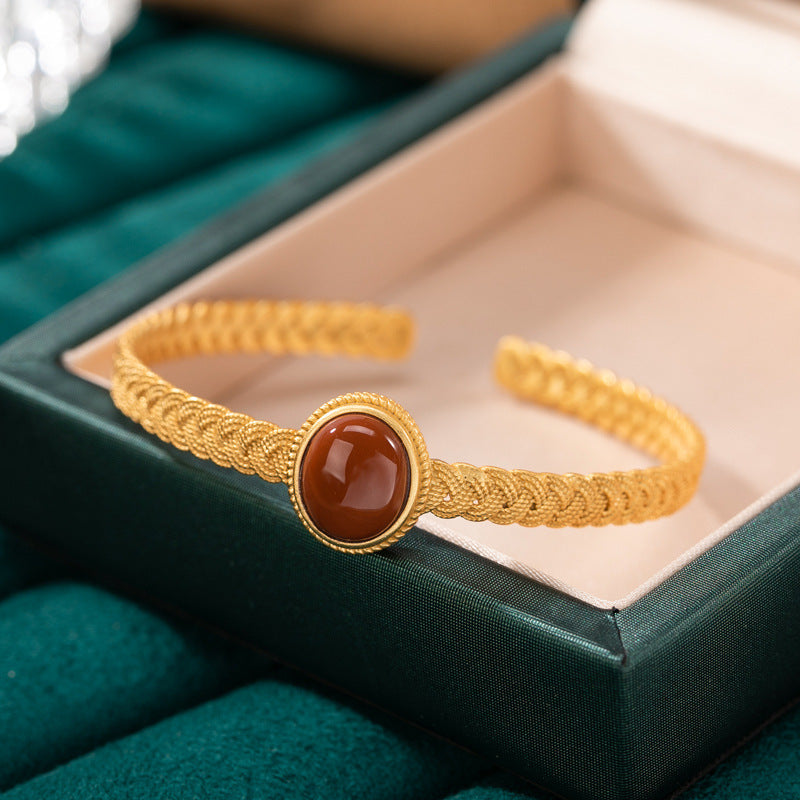 Stunning Gold Bracelet for Daily Wear