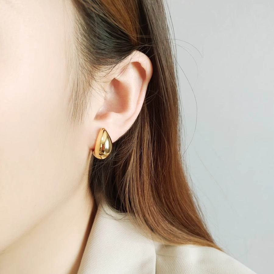 Delicate Artisan Gold Earring