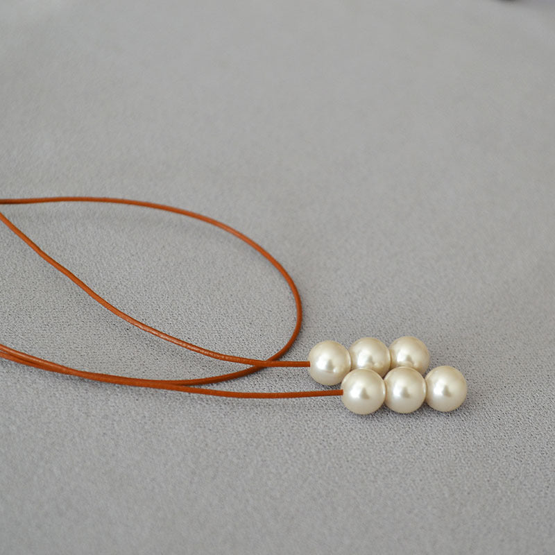 Classic Pearl Necklace with Timeless Appeal