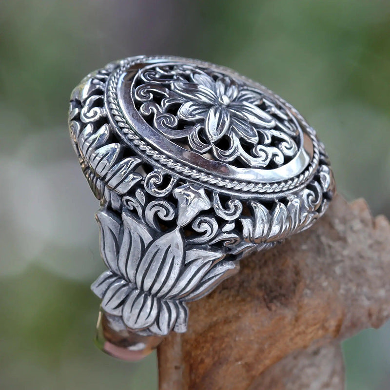 Classic Ring with Timeless Appeal