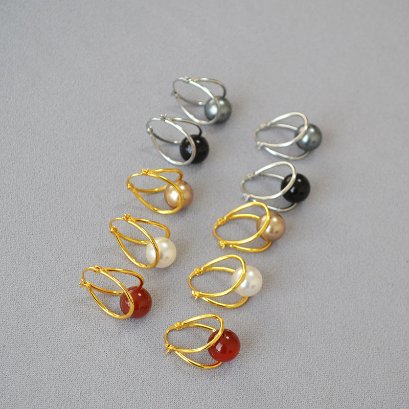Beautiful Gold Earring with Unique Style