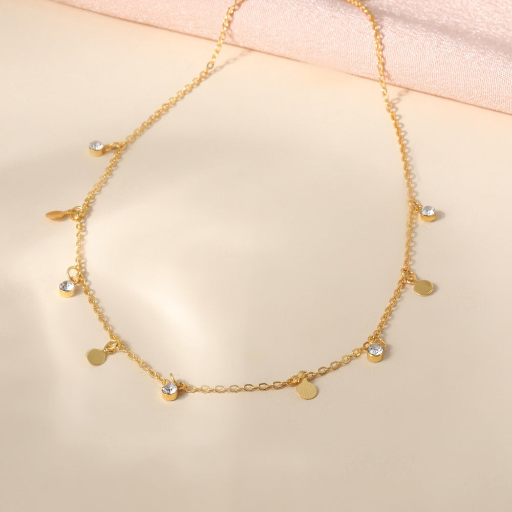 Classic Gold Necklace with Timeless Appeal