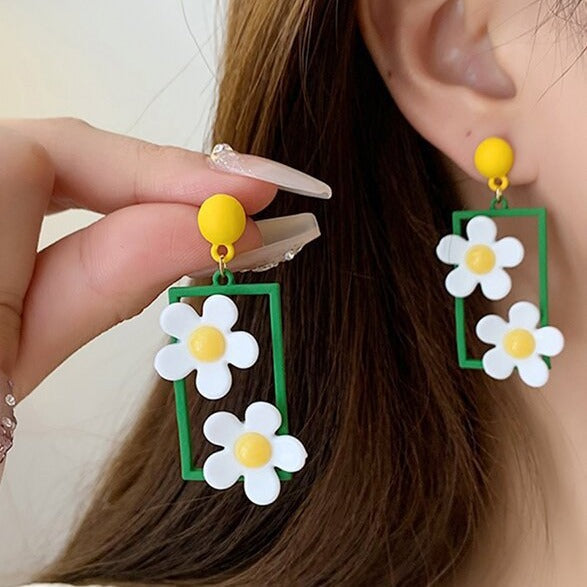 Classic Earring with Timeless Appeal
