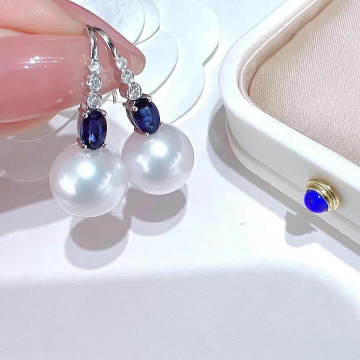 Classic Pearl Earring with Timeless Appeal