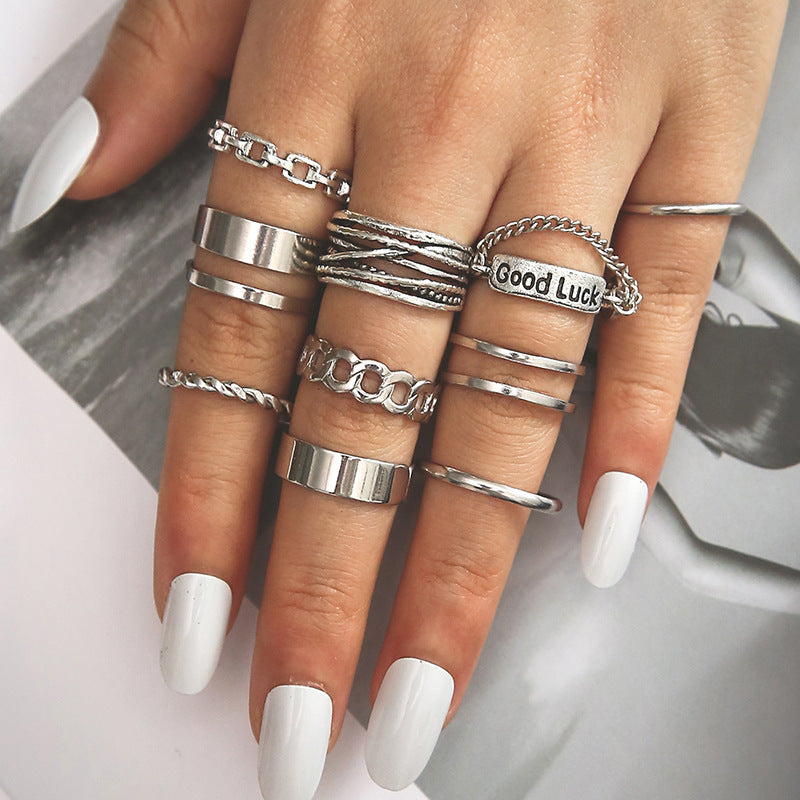 Classic Chain with Timeless Appeal