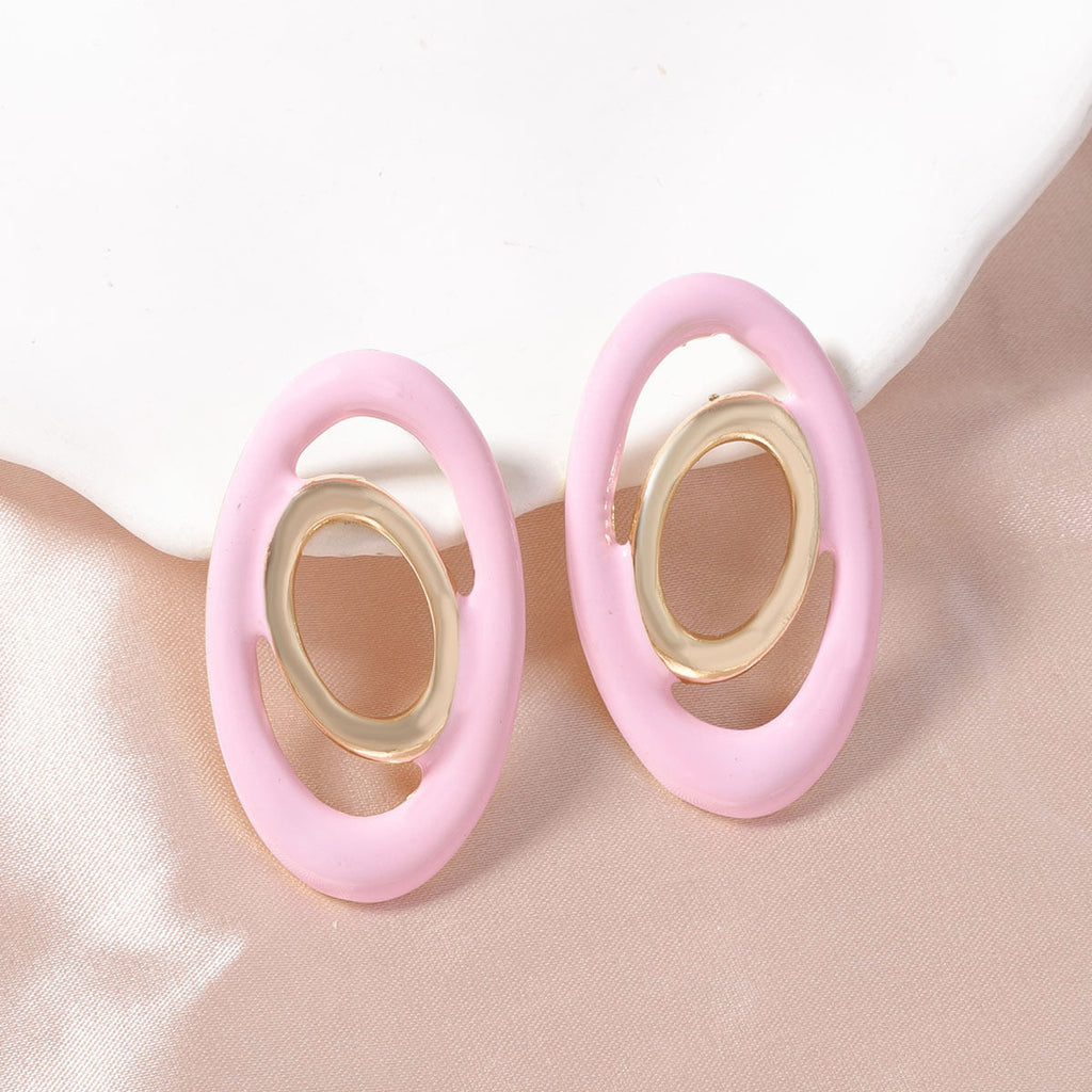 Charming Earring for Any Occasion