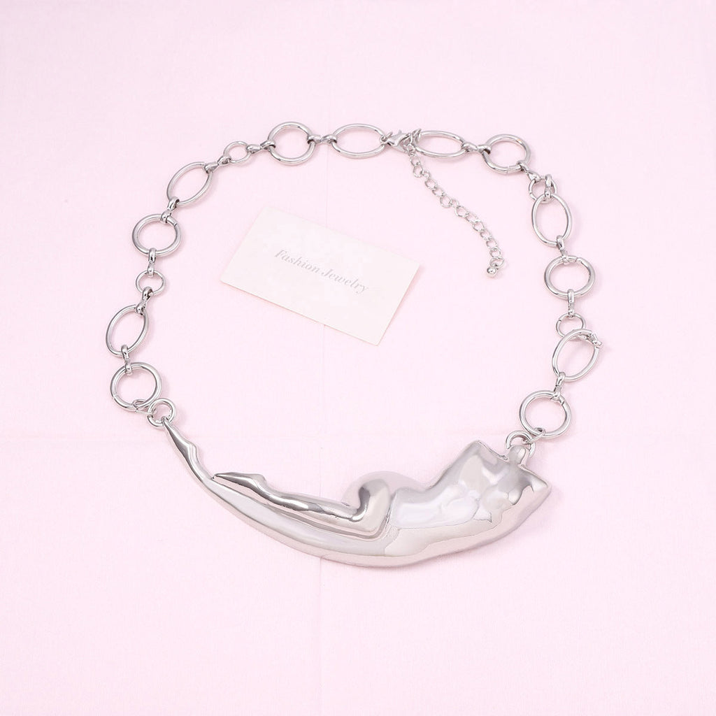 Classic Chain with Timeless Appeal