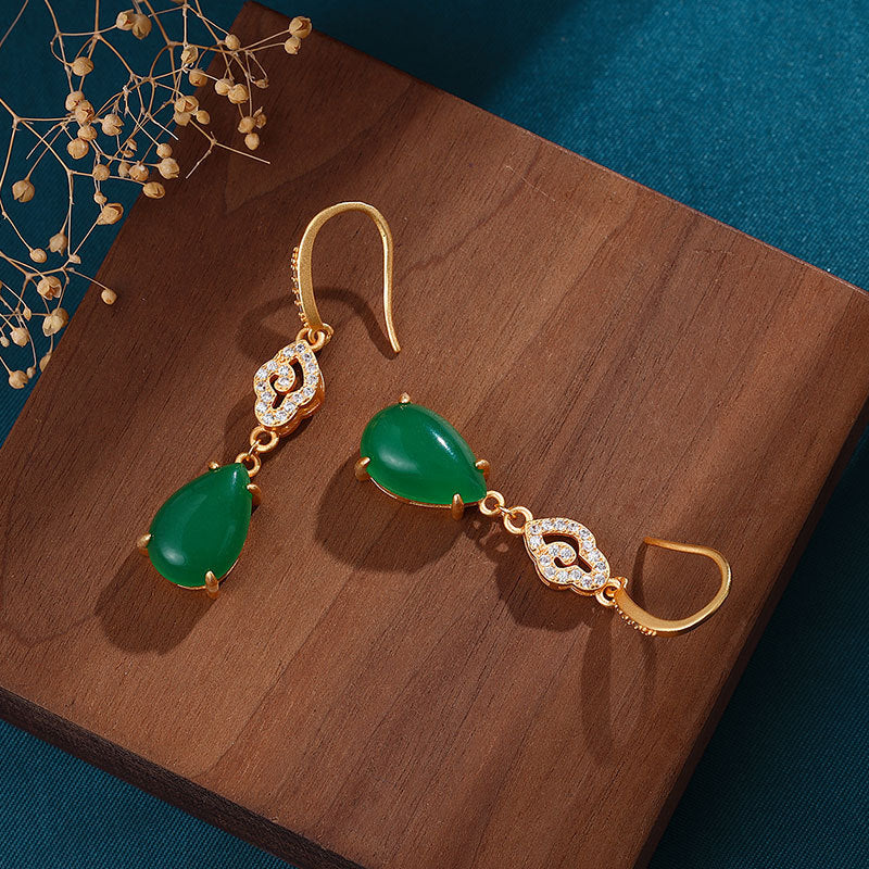 Vintage Handmade Gold Earring