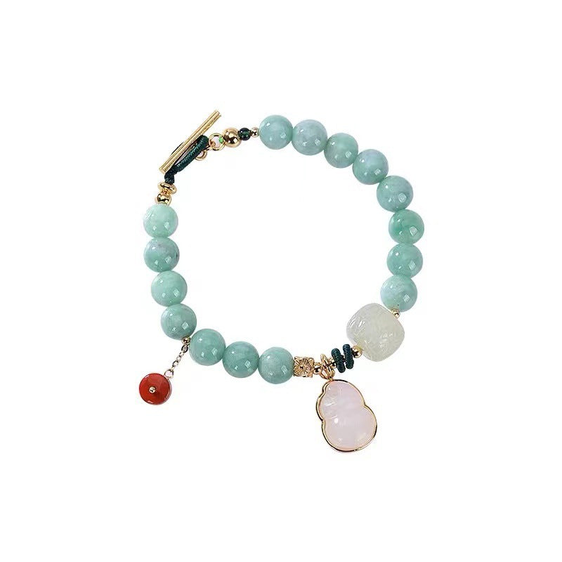 Classic Silver Bracelet with Timeless Appeal
