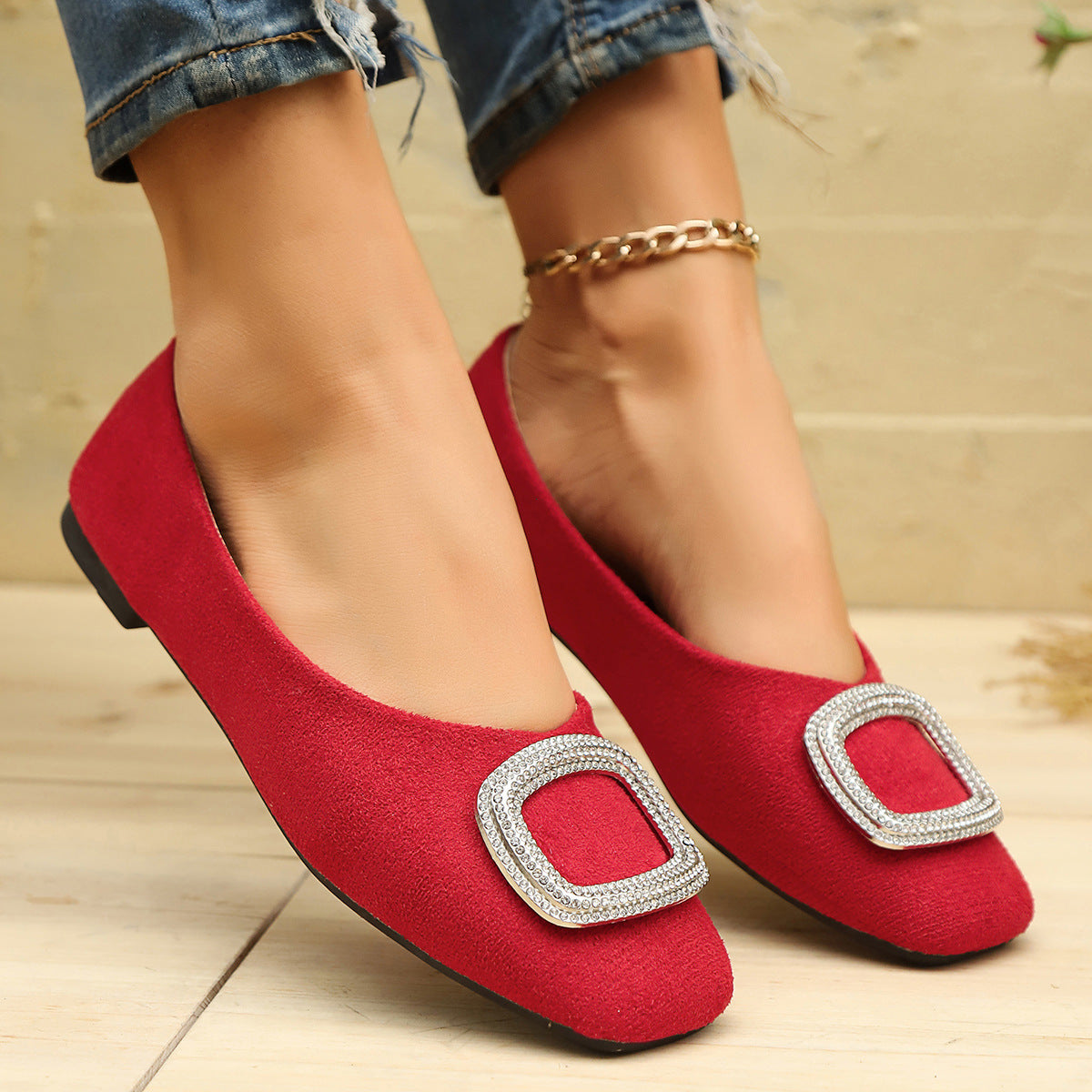 Graceful Orthopedic Heels for Modern Look
