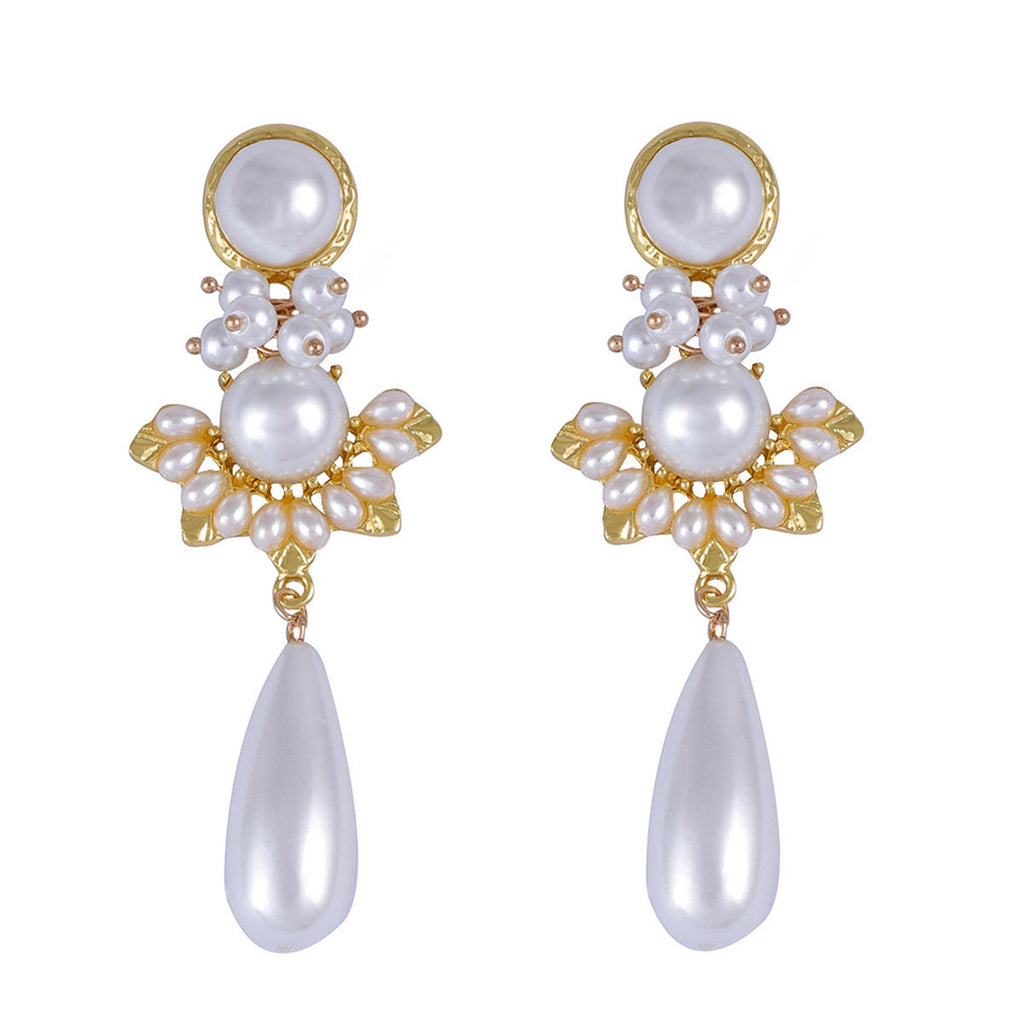 Stunning Pearl Earring for Daily Wear