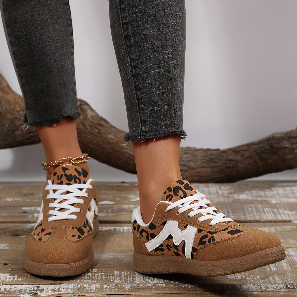 Graceful Orthopedic Sneakers for Modern Look