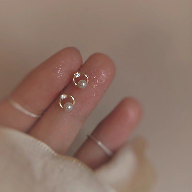 Stunning Pearl Earring for Daily Wear