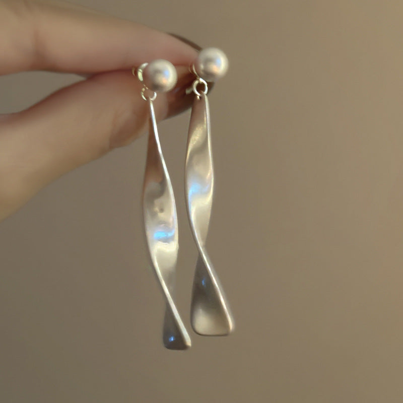Stunning Silver Earring for Daily Wear