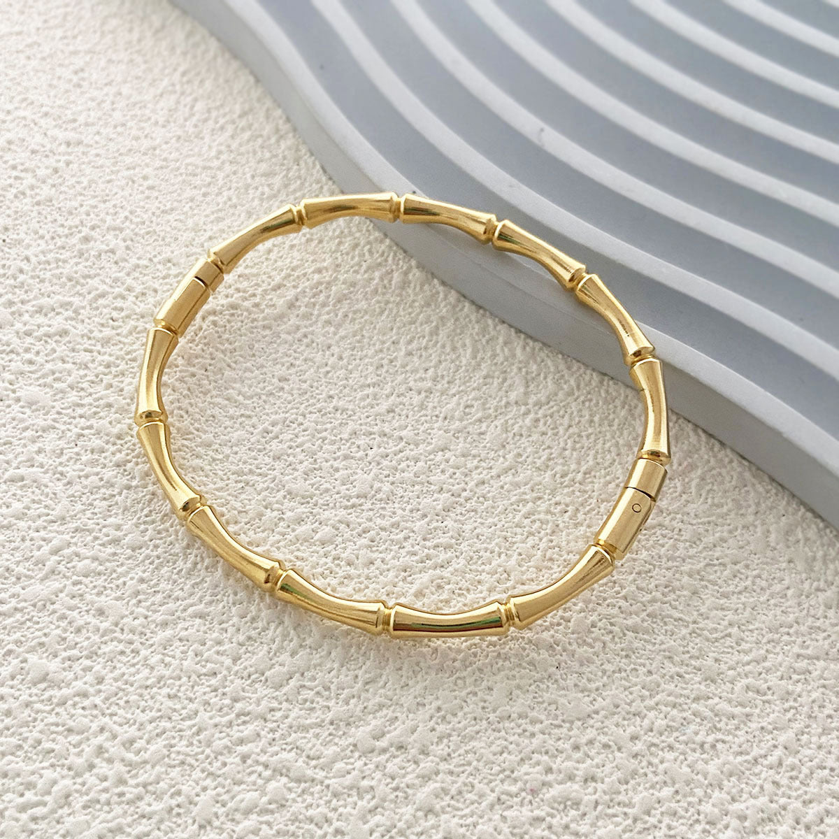 Stunning Bracelet for Daily Wear