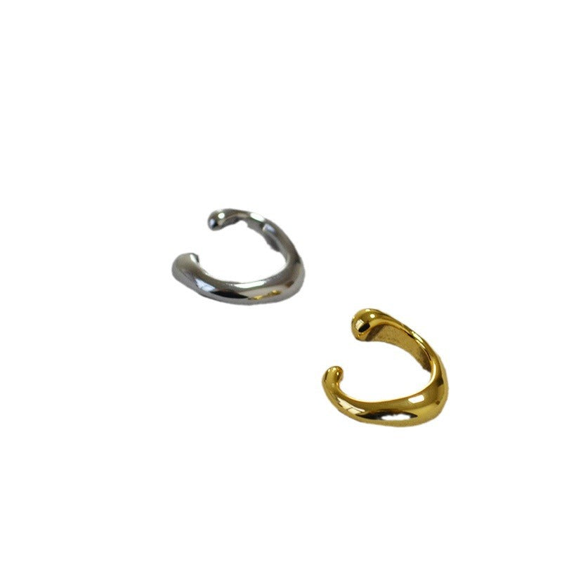 Classic Gold Earring with Timeless Appeal