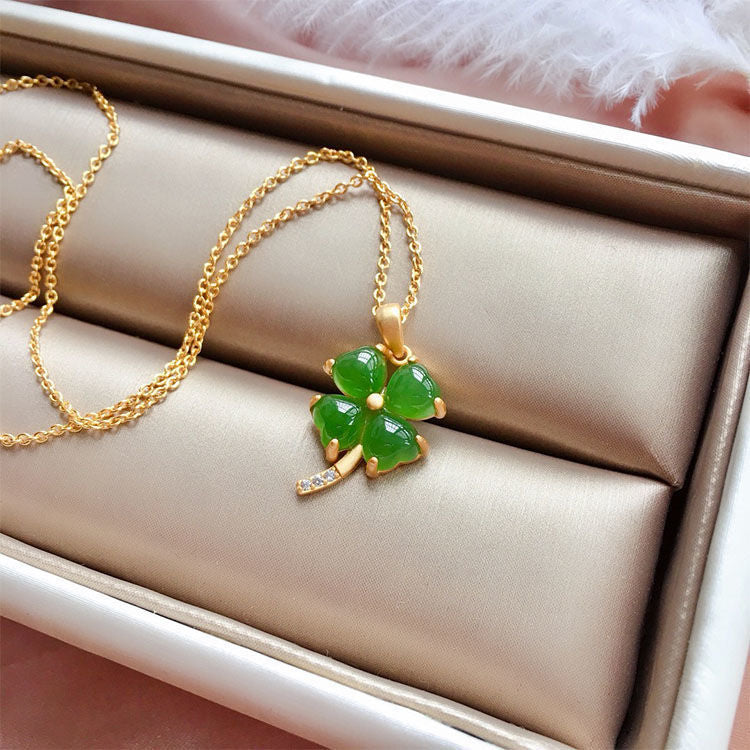Stunning Gold Pendant for Daily Wear