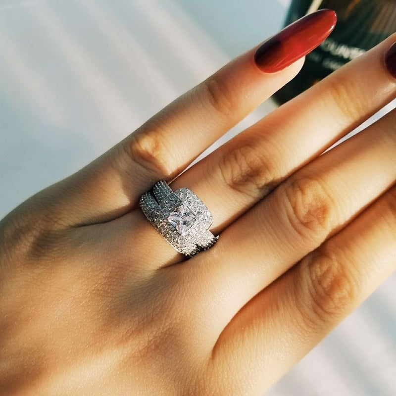Classic Silver Ring with Timeless Appeal