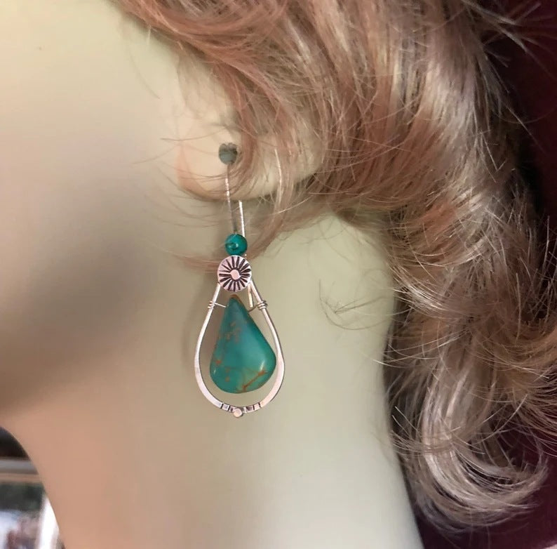Classic Earring with Timeless Appeal