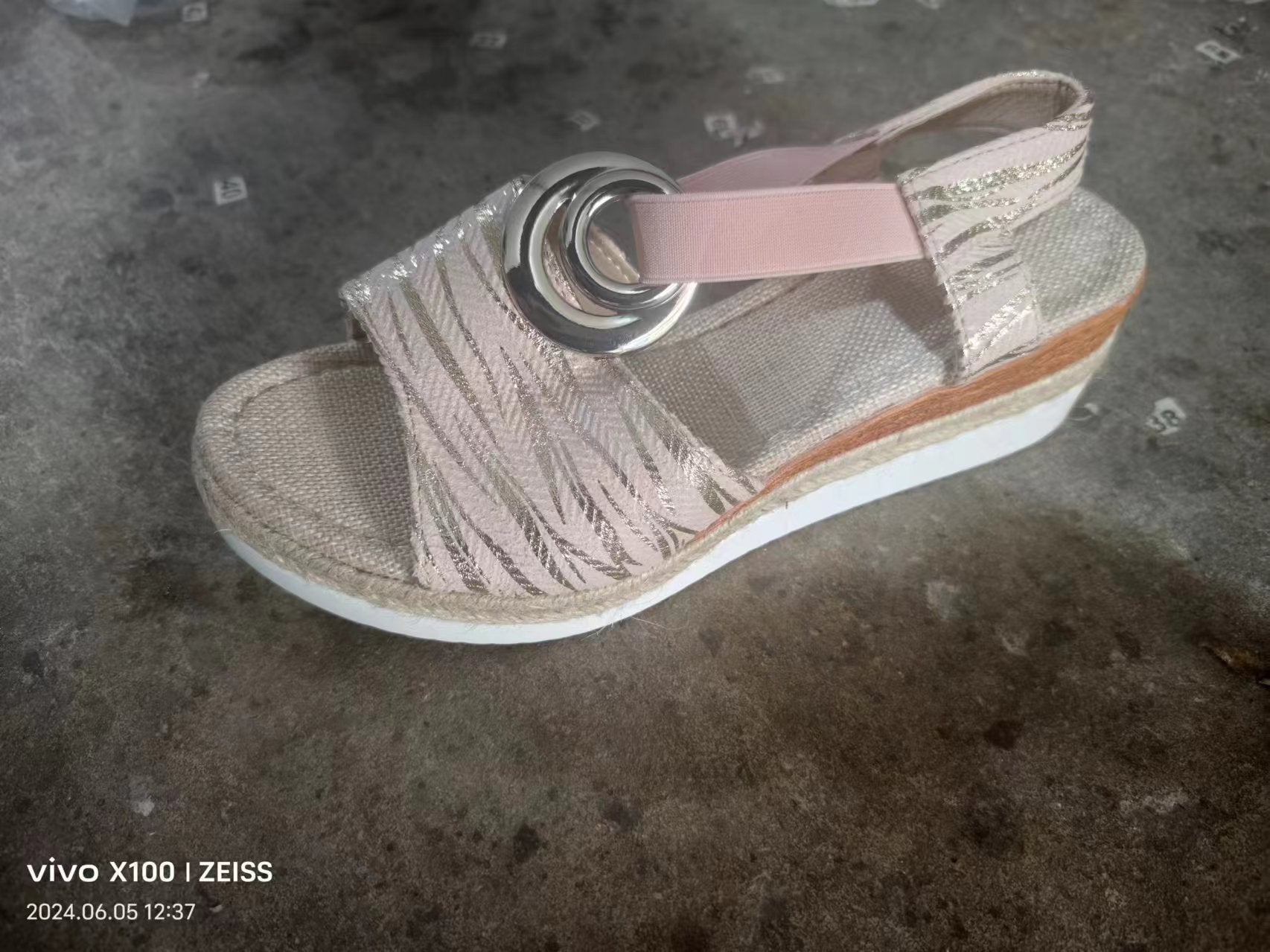 Chic Orthopedic Sandals with Unique Design