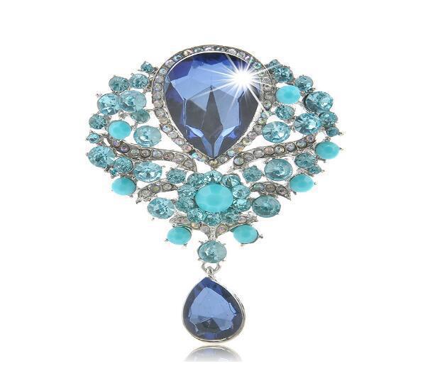Charming Pendant for Any Occasion