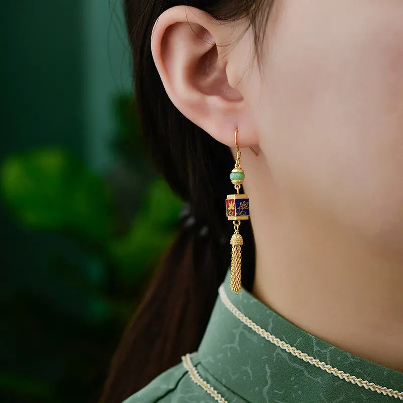 Elegant Silver Earring for Every Occasion