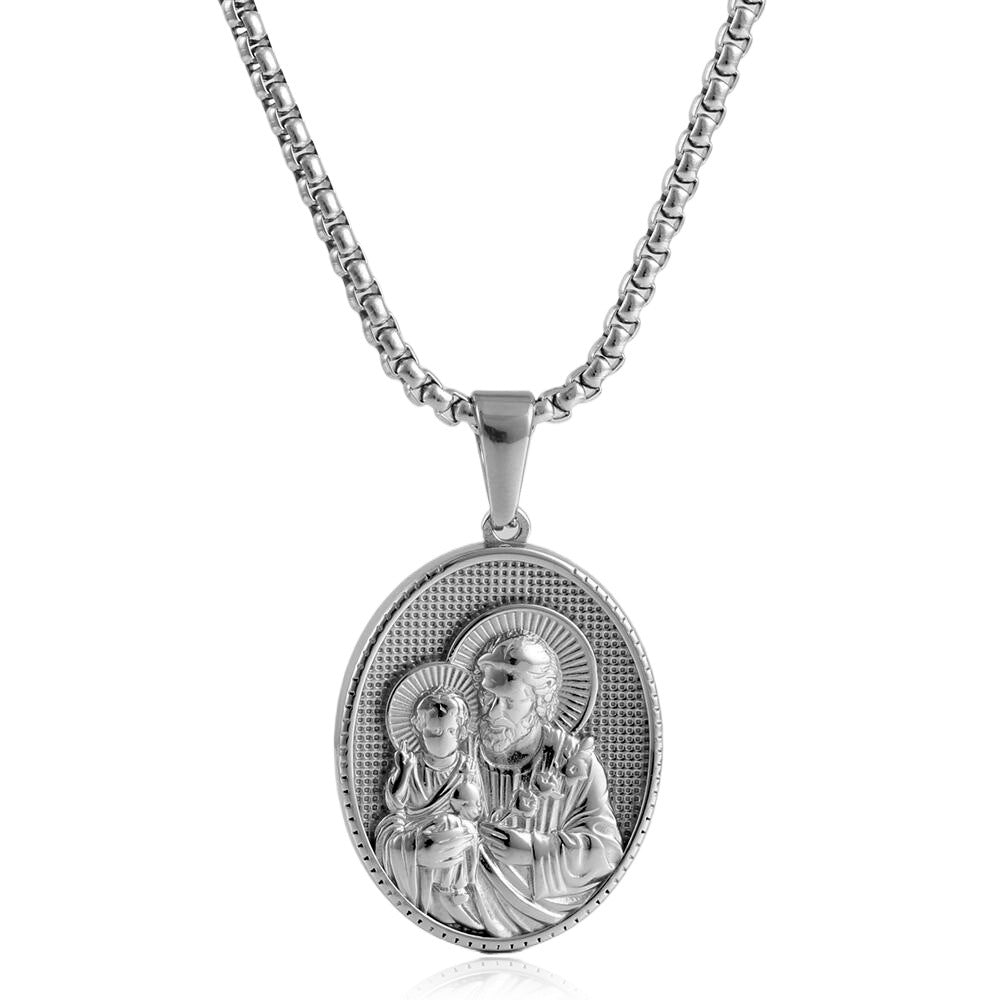 Charming Pendant for Any Occasion