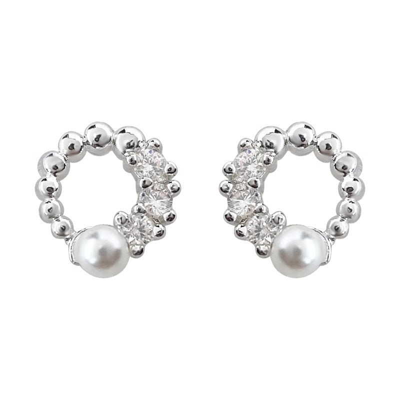 Romantic Pearl Earring for Special Moments